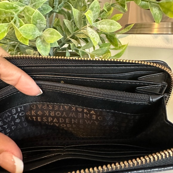 Kate Spade Black leather wallet - Picture 6 of 10